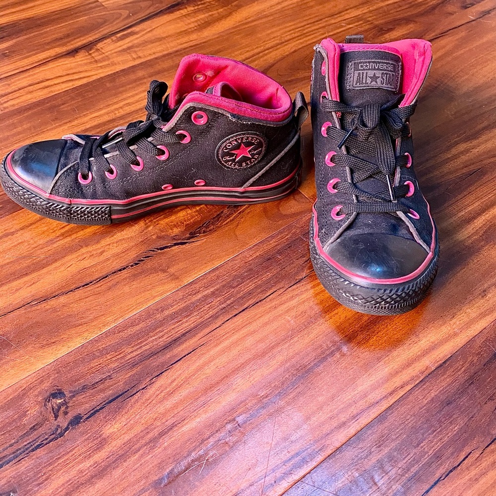 Converse Mid Tops